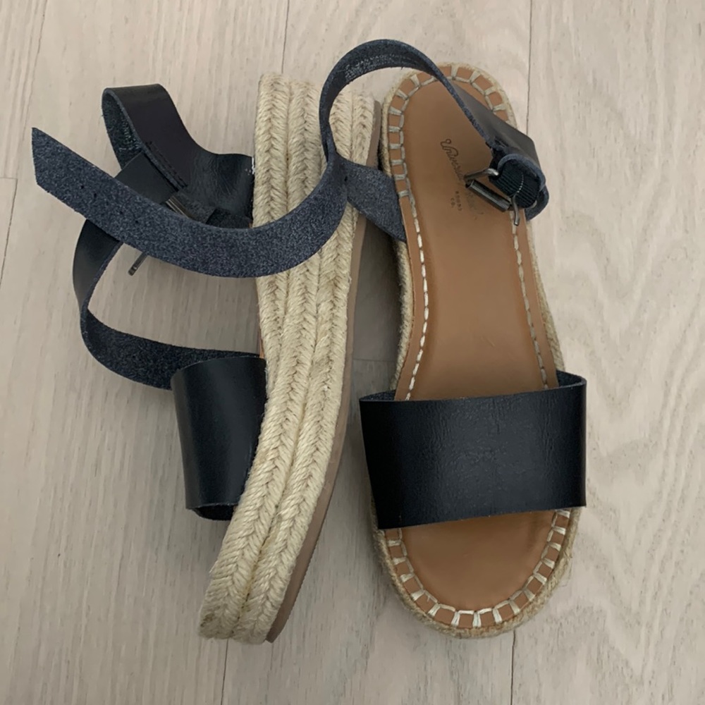 Universal Thread Platform Sandal